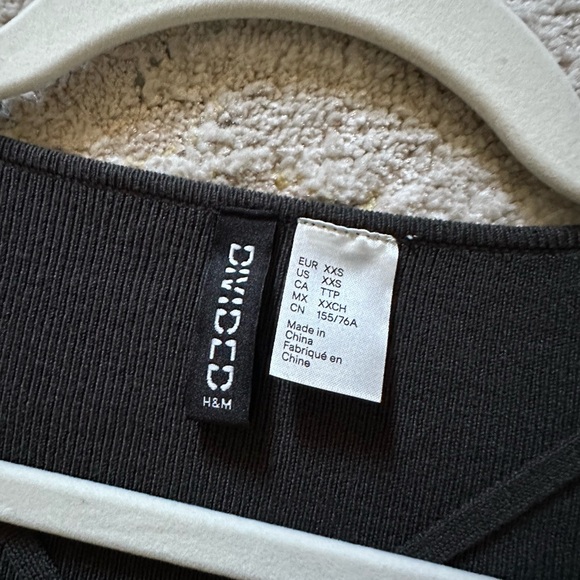 H&M Rib-Knit Bolero & Top Set - Picture 11 of 11